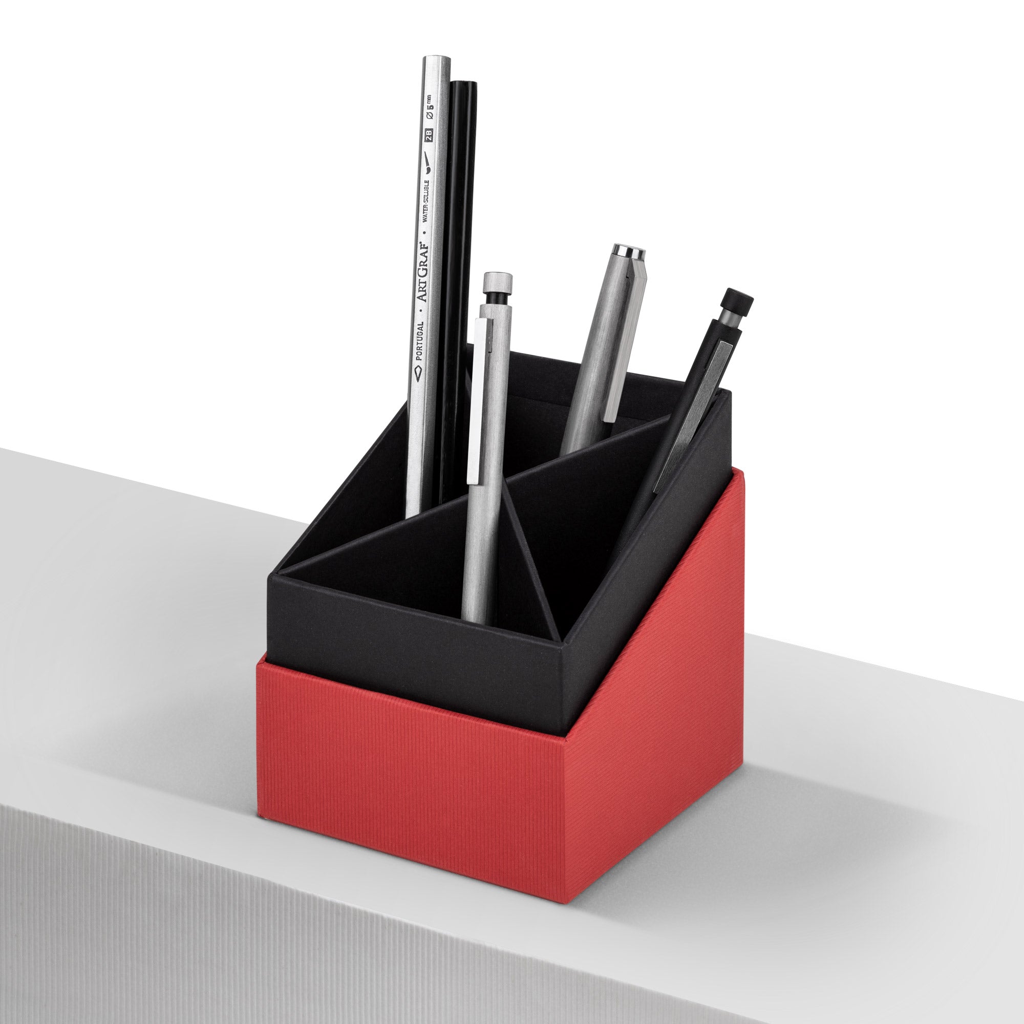 r-ssler-s-o-h-o-stiftek-cher-4-f-cher-8-6x10x8-6cm-rot image 4